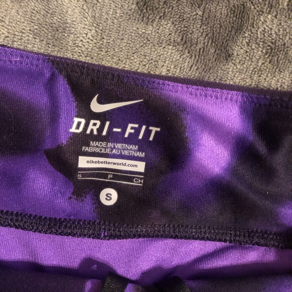 Nike cropped leggings - Picture 4 of 4